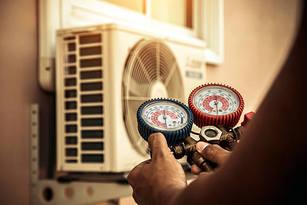 Professional Hvac technician working in West Monroe, MI